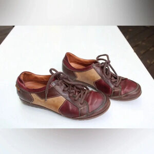 Pikolinos leather sneakers